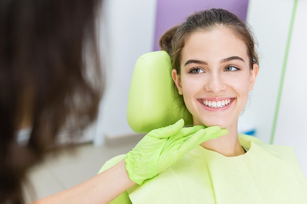 Services An Experienced Cosmetic Dentist Can Offer