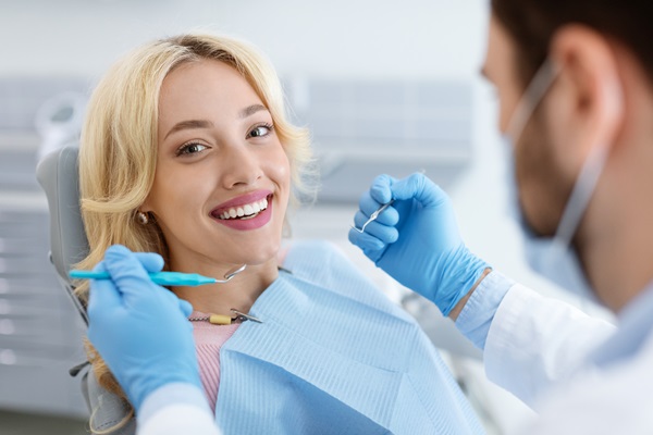 Can A General Dentist Repair A Dental Implant Restoration?
